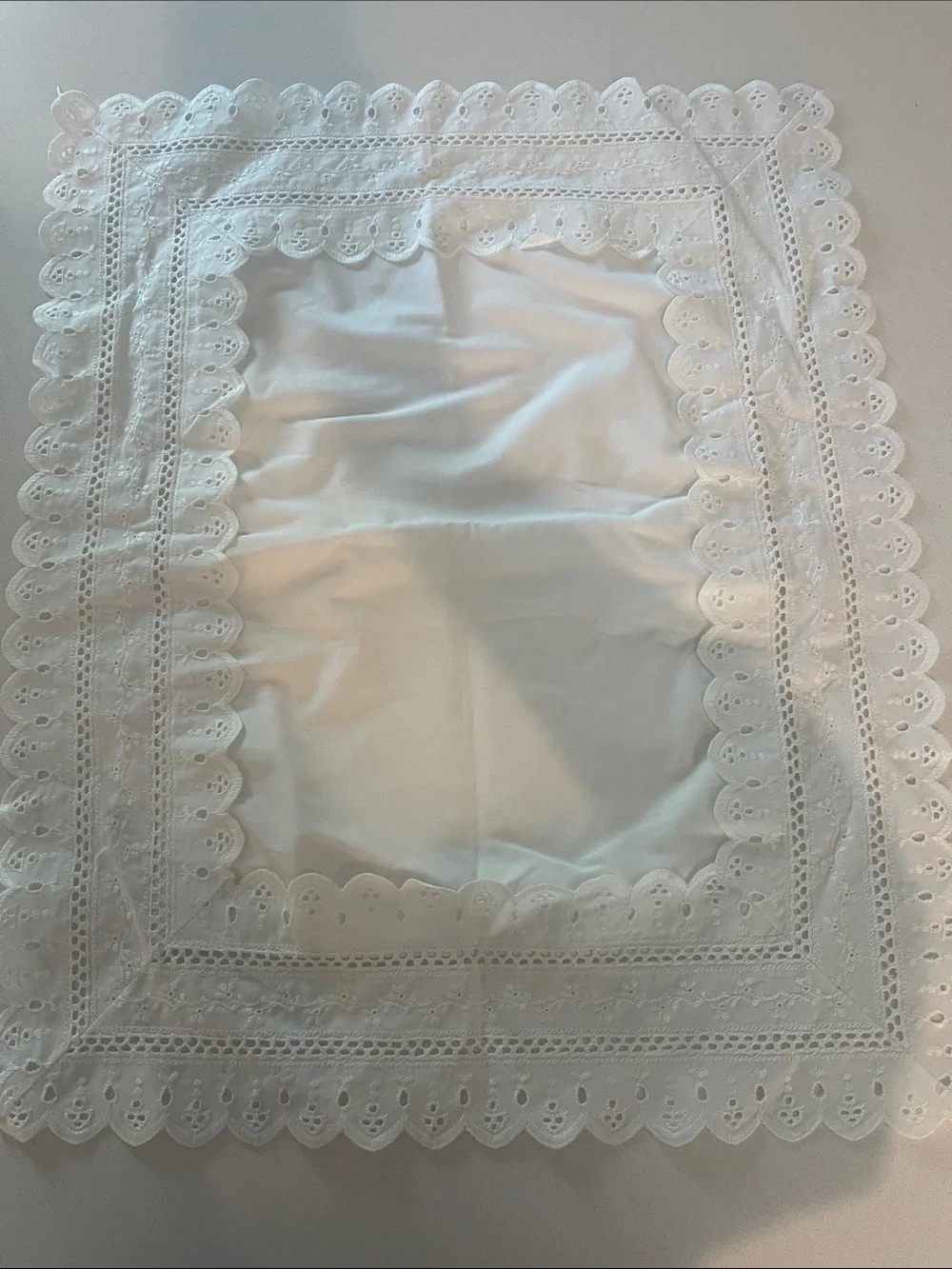 White Eyelet Lace Pillowcase - Unbranded